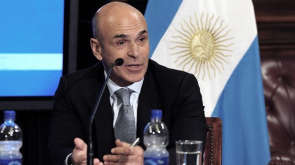 El jefe de la ex SIDE deberá salir de "la cúpula del silencio"...