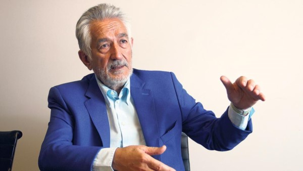 La primera cuota se abonará con los haberes de este mes, la segunda en julio, la tercera en octubre y la última en diciembre, anunció el gobernador Alberto Rodríguez Saá.