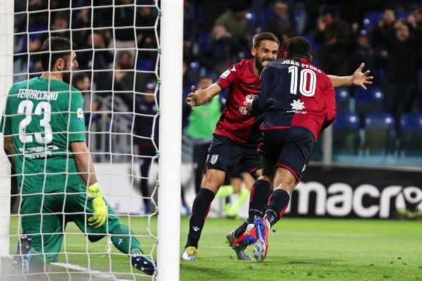 Victoria de los locales en el Arena Cerdeña con goles de Joao Pedro y Ceppitelli.