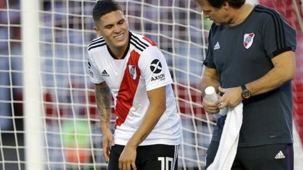 Lo sufre River y Colombia: Juanfer Quintero sufrió la rotura de ligamentos de su rodilla izquierda y se perderá la Copa América.