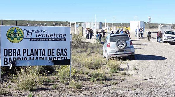 El bº Mapú Gnefü cuenta con la ansiada provisión de gas en 350 lotes.
