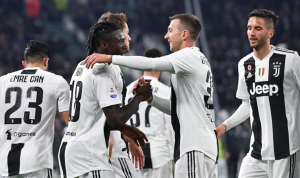 Juventus se encuentra, por el momento, 19 puntos por encima del segundo lugar, el Nápoles, que juega el domingo.