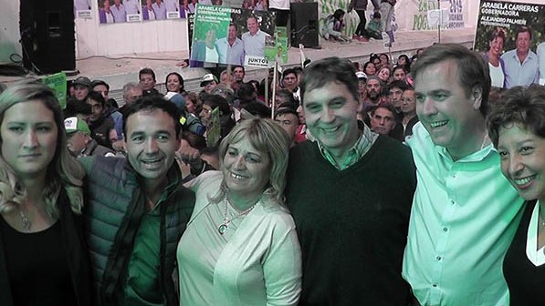Pogliano, junto a Arabela Carreras, presentó sus concejales en las elecciones del 5 de mayo.