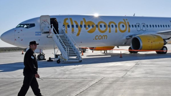La llegada de Flybondi despierta la expectativa para que se sumen otras aerolíneas buscando más destinos.