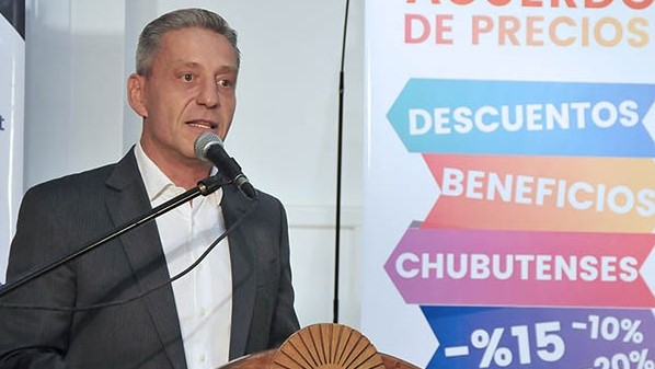 Arcioni cuestionó la inflación producto de las políticas nacionales.