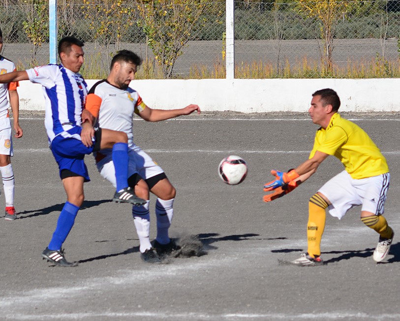 Los Aromos se ubica anteúltimo en la Zona 2, con un solo triunfo.