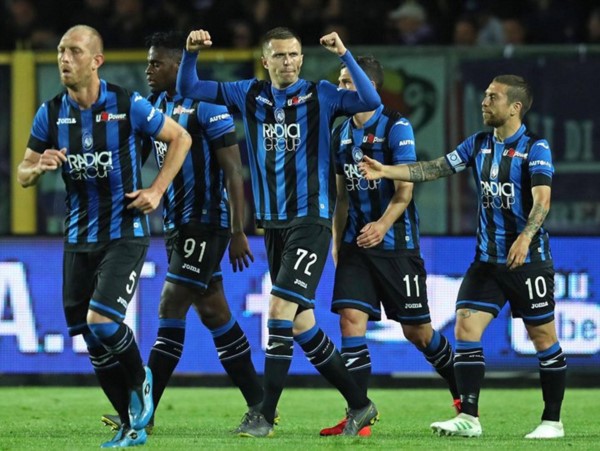 Atalanta superó 2-0 al Udinese para aferrarse al pase a Champions.
