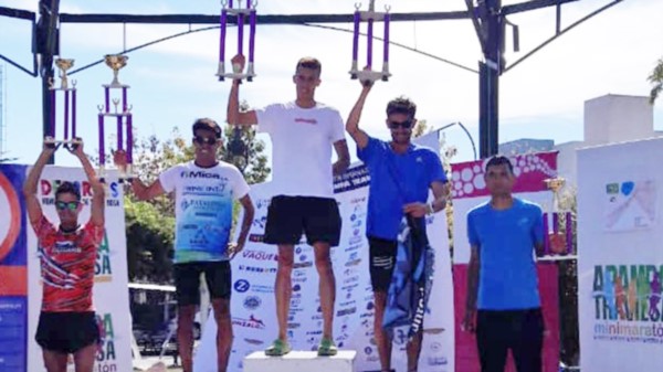 Gerardo Haro en el segundo escalón del podio. Otro buen desempeño del trelewense en suelo nacional.