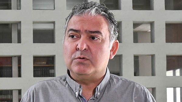 Insistencia. El diputado Pagliaroni dice que igual hay que responder. 