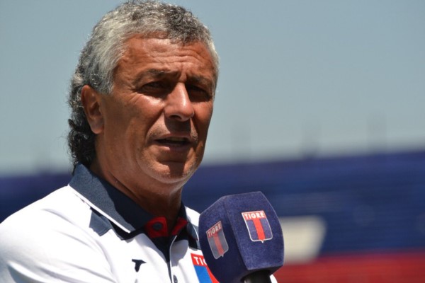 En la conferencia de prensa de hoy, Néstor Gorosito confirmó que seguirá dirigiendo al Matador la próxima temporada. 