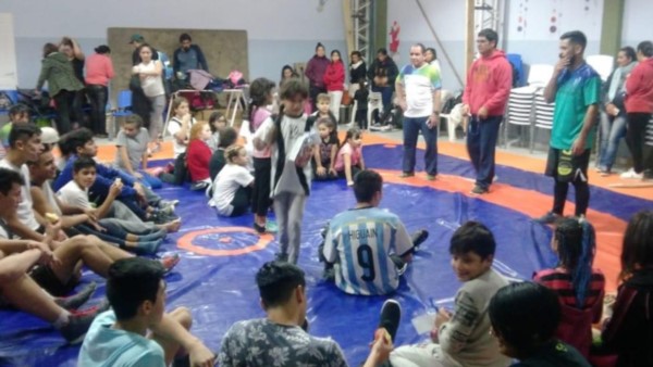 La Escuela Municipal de lucha olímpica de Rawson participó de encuentro en el Ceyddet de Trelew.