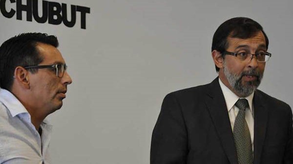 El fiscal Fernando Rivarola (derecha) conduce la investigación.