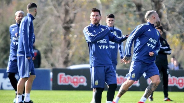 Se trata de una modalidad habitual antes de competencias oficiales como la Copa América que comenzará el 14 de este mes en Brasil.
