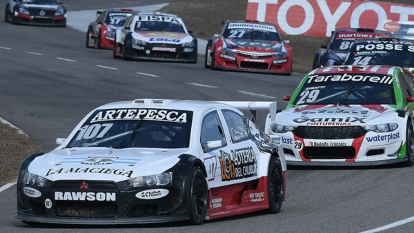 El capitalino Lucas Valle corrió las 2 finales en el autódromo de Salta.