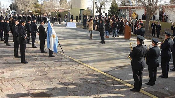 El acto por los 30 años de la Unidad Regional contó con la presencia de varios de los jefes policiales.