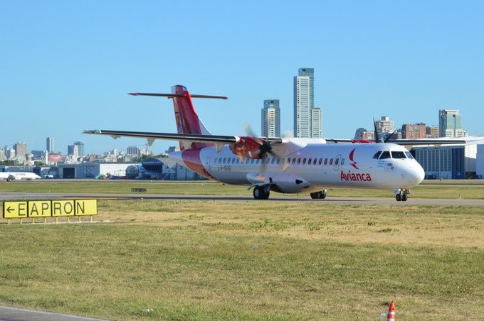 Avian Líneas Aéreas, dueña de Avianca Argentina, presentó su concurso de acreedores por incumplimiento de pagos con la AFIP y proveedores.