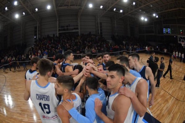 En el complejo Dow Center de Bahía Blanca, la Selección Argentina tuvo su tradicional día del hincha con un amistoso entre un equipo azul y otro blanco.
