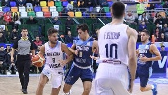 Con un excelente despliegue colectivo, superó a Uruguay por 92-64 en su estreno el Tres Naciones.