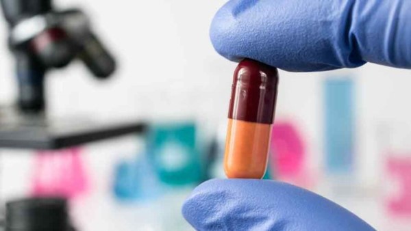 El Gobierno informó que hay provisión garantizada de medicamentos para tratar VIH.