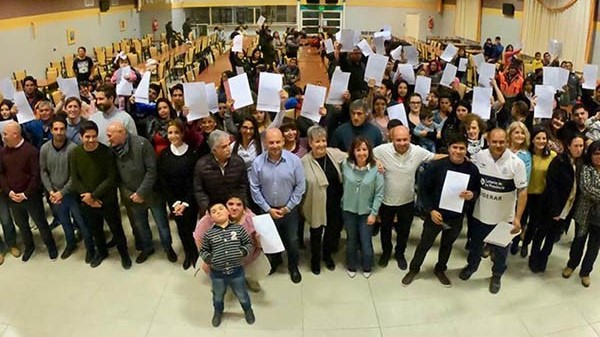 Ayer, 150 vecinos se sumaron a las más de 7 mil regularizaciones ya realizadas desde el área de Tierras.