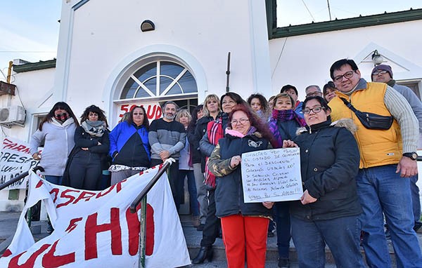 Reclamo. Para mañana también se está organizando una olla popular para acompañar a los municipales.