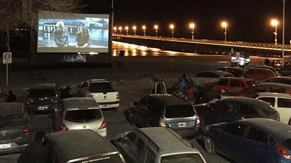 La Alfombra Roja se desplegará en la costanera frente al mar y como cada año, habrá noches de autocine.