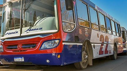 Menos. Aunque el servicio se sostendrá, los colectivos recorriendo las calles de Trelew serán menos y eso impactará en las frecuencias.