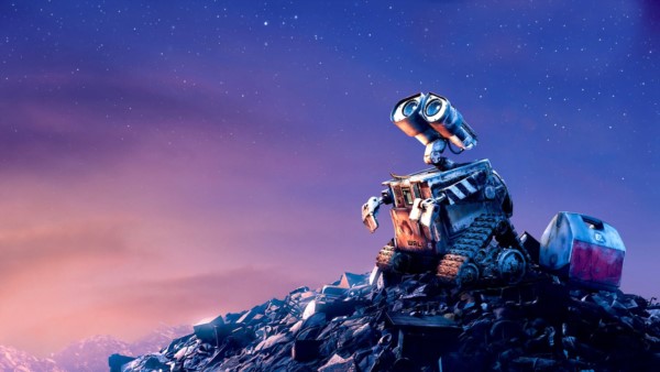 Escena de la película Wall-E. Un toque de ternura y humor para un tema a tener en cuenta.