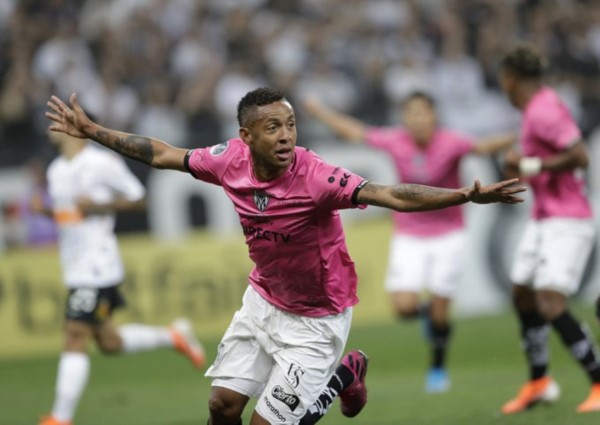 Así celebró el panameño Gabriel Torres el 1-0 de Independiente del Valle contra Corinthians.