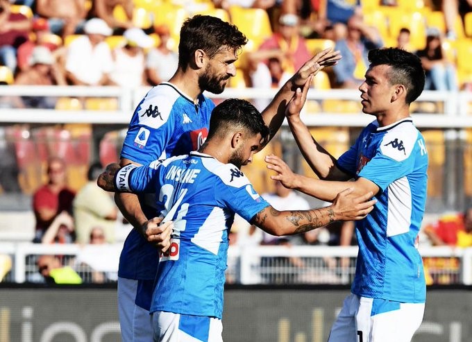 Nápoli se impuso en su visita al Lecce y escaló a la tercera posición de la tabla en la Serie A.