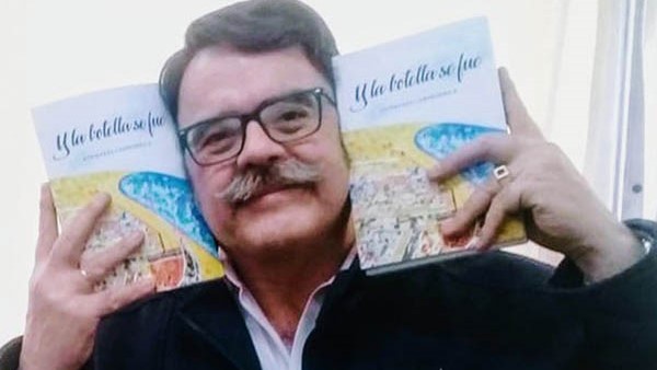 El poeta Sergio Pravaz coordinador del Taller y editor de la antología.
