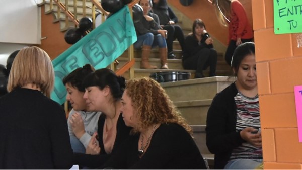 Auxiliares levantaron la toma del Ministerio de Educación