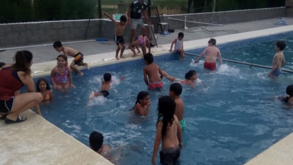 Los chicos se trasladaron junto a sus profesores al Sitravich, donde realizaron diversas actividades.