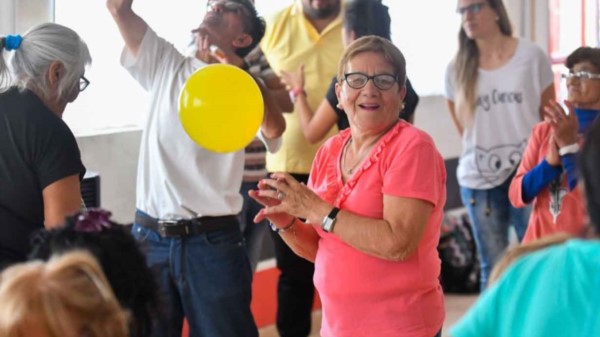 Más de mil inscriptos en la segunda etapa de las colonias inclusivas. Las autoridades visitaron las sedes.