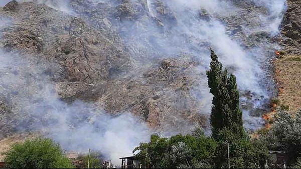 Los funcionarios y jefe bomberil contaron lo actuado.