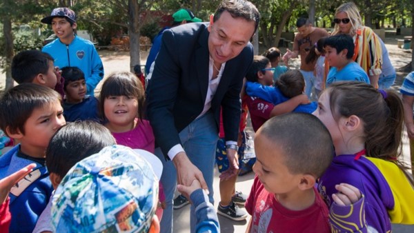 El intendente de Trelew visitó las Colonias de Vacaciones en SETIA.