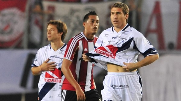 Hijo pródigo. Javier Rodas, en el heroico empate de Brown ante River en el Monumental en la temporada 2011/12.