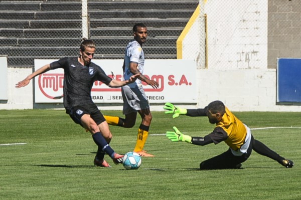 No se sacaron ventajas en los 35 minutos disputados con las formaciones principales.