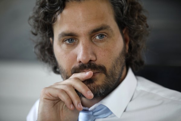 El jefe de Gabinete, Santiago Cafiero, apuntó hoy a los dirigentes de la oposición.