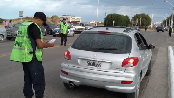 Los controles se efectuaron en las calles madrynenses y terminales.