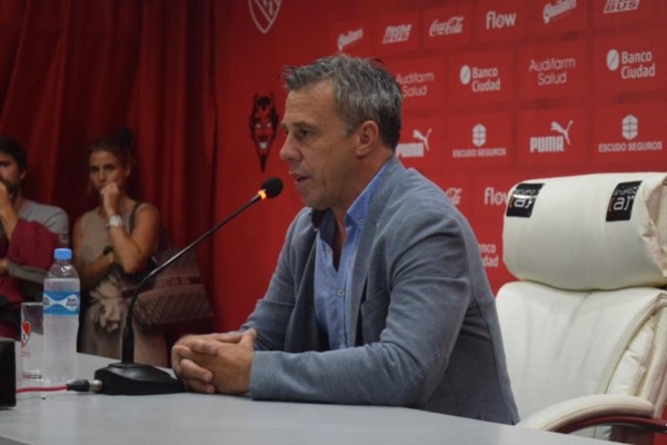 Pusineri: "Quiero un Independiente más vistoso, confiado y que consiga resultados".