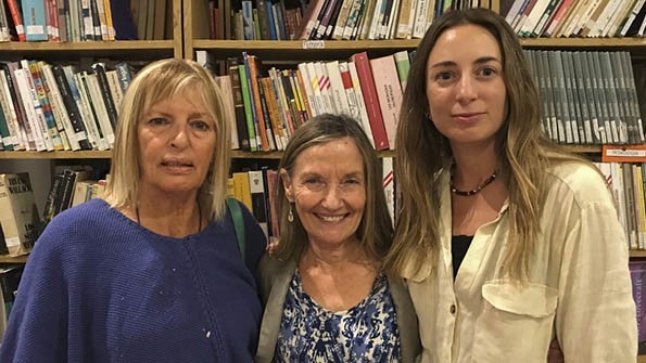 Laura Ferro durante la presentación de su libro en Pirámides.