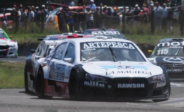 El piloto chubutense Lucas Valle forma parte de la categoría Top Race.