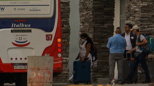Los pasajeros fueron trasladados hastas sus casas con el colectivo.