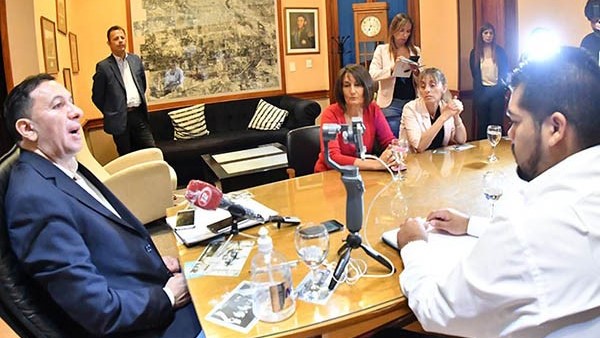Se trata de apoyo escolar para distintos niveles y diversas materias.