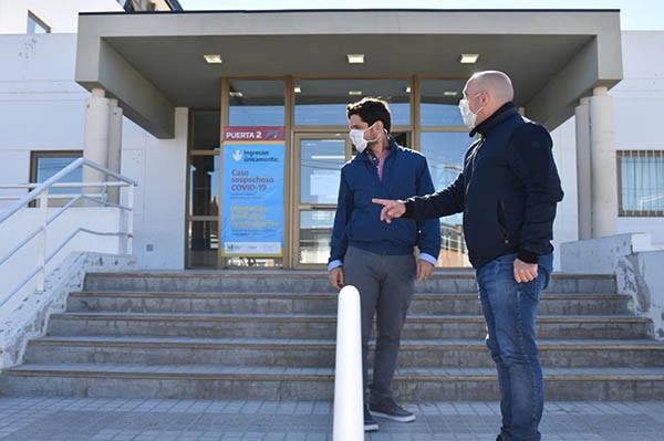 Gustavo Sastre visitó las instalaciones del Hospital Isola de Puerto Madryn durante el día de ayer.