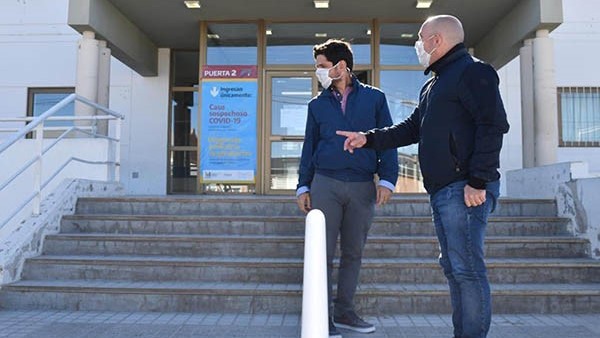 Gustavo Sastre visitó las instalaciones del Hospital Isola de Puerto Madryn durante el día de ayer.