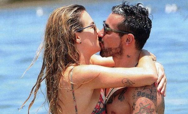 Pocho Lavezzi denunció ante la Justicia que fue víctima de una pornoextorsión en dólares a través de Instagram.