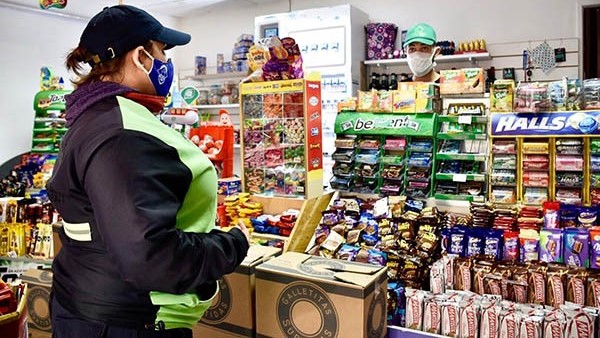 Los agentes llevaron recomendaciones y solicitaron máxima responsabilidad a quienes atienden al público.