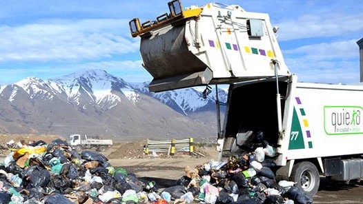 Se define el acuerdo por la deuda del municipio de Trevelin con el de Esquel, por el uso de la Planta de Tratamiento de Residuos Sólidos Urbanos.